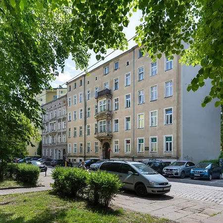 Apartament - Salon, Sypialnia Oraz Andresola Z Lozkiem - Blisko Stare Miasto - By Renters ורוצלב